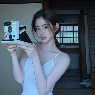 龙纹身的女鬼入镜